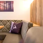 Gruenholz Aparthotel 4*