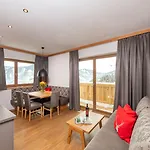 아파트호텔 Gruenholz Mühlbach am Hochkönig