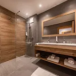 Gruenholz 4*