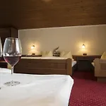 Gruenholz Muhlbach Am Hochkonig