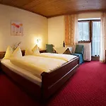 Gruenholz Aparthotel 4*