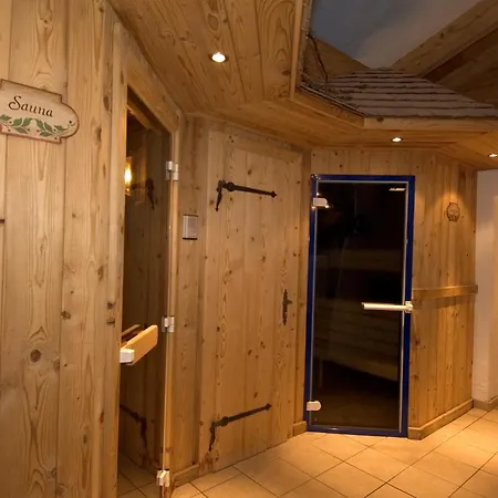 Aparthotel Gruenholz 4*