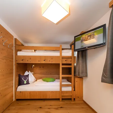 Gruenholz Mühlbach am Hochkönig