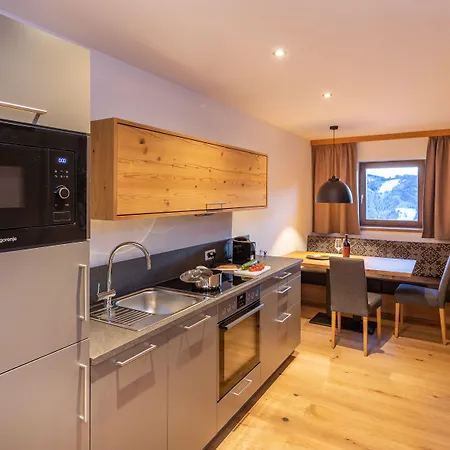 Aparthotel Gruenholz 4*