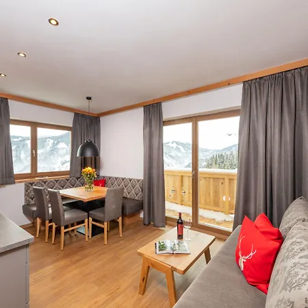 Hotel apartamentowy Gruenholz Mühlbach am Hochkönig