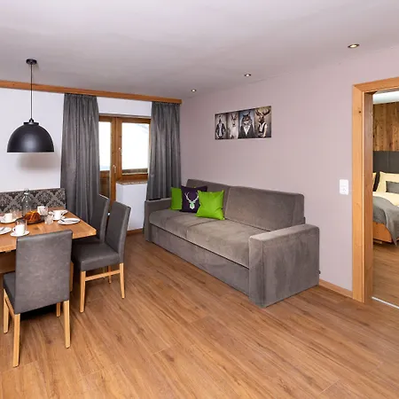 Hotel apartamentowy Gruenholz 4*