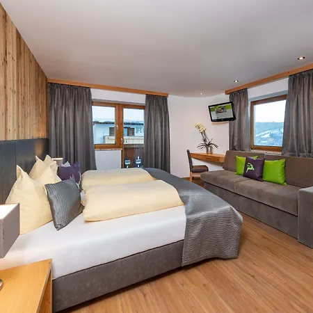 Gruenholz Apart Otel 4*
