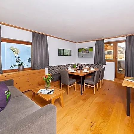 Gruenholz Apart Otel Mühlbach am Hochkönig