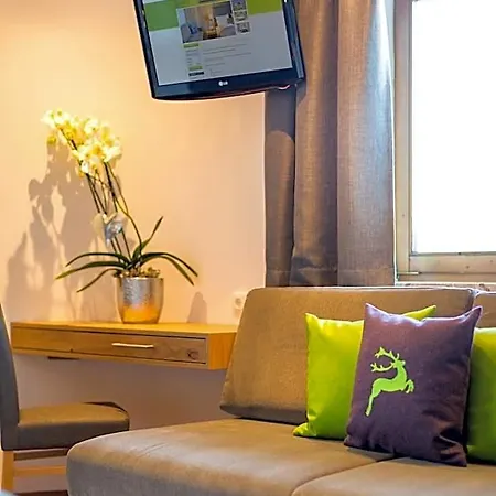 Gruenholz Aparthotel 4*